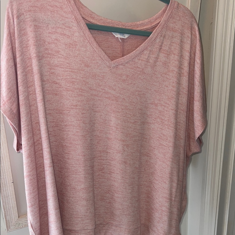 Women's V-Neck Short Sleeve Top - Blush Pink